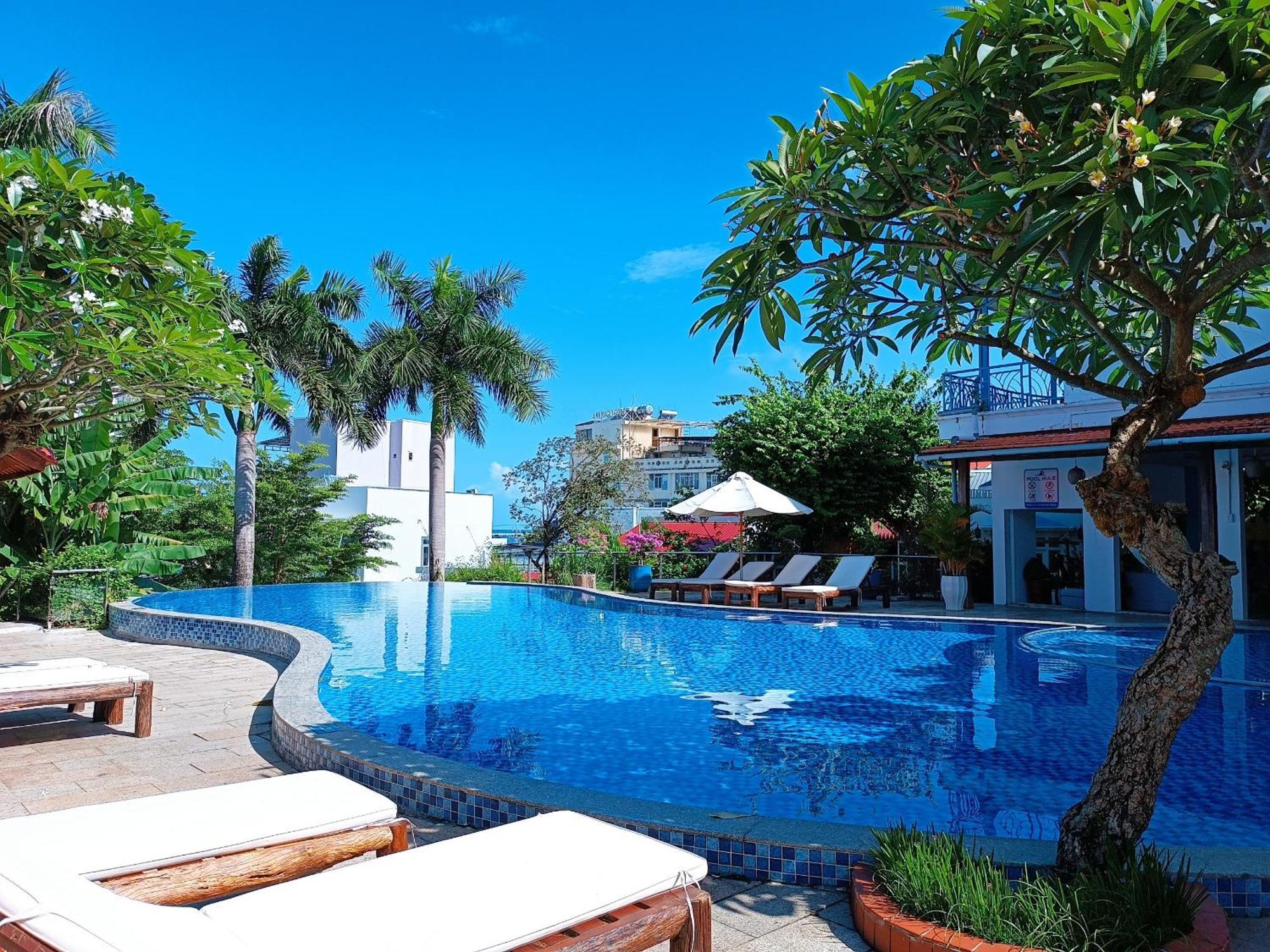 Suncosy Central Hotel دونغ دونغ المظهر الخارجي الصورة